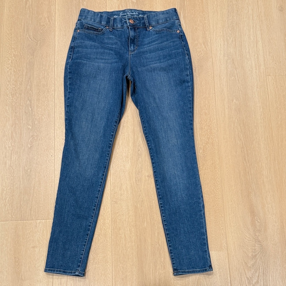 Gloria Vanderbilt Dark Blue Skinny Jeans slimming effect - curvy